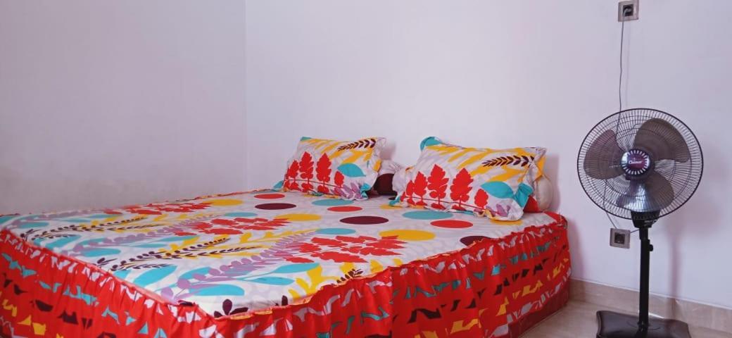 Almira Homestay Jambi Extérieur photo