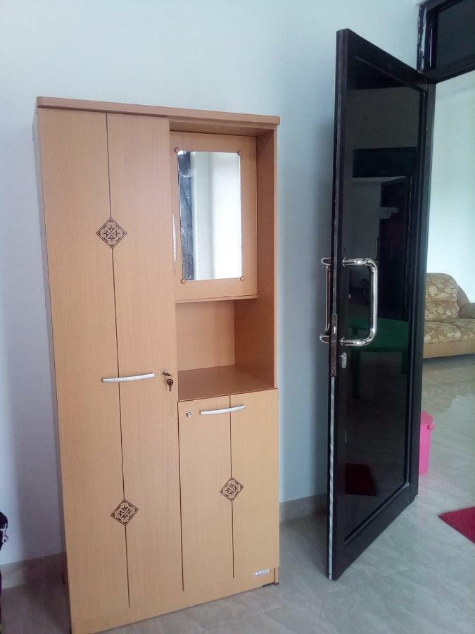 Almira Homestay Jambi Extérieur photo