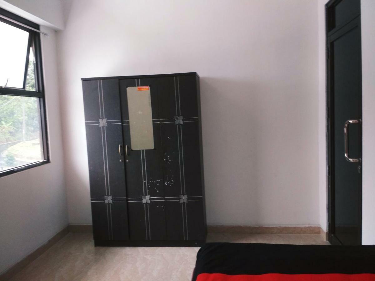 Almira Homestay Jambi Extérieur photo