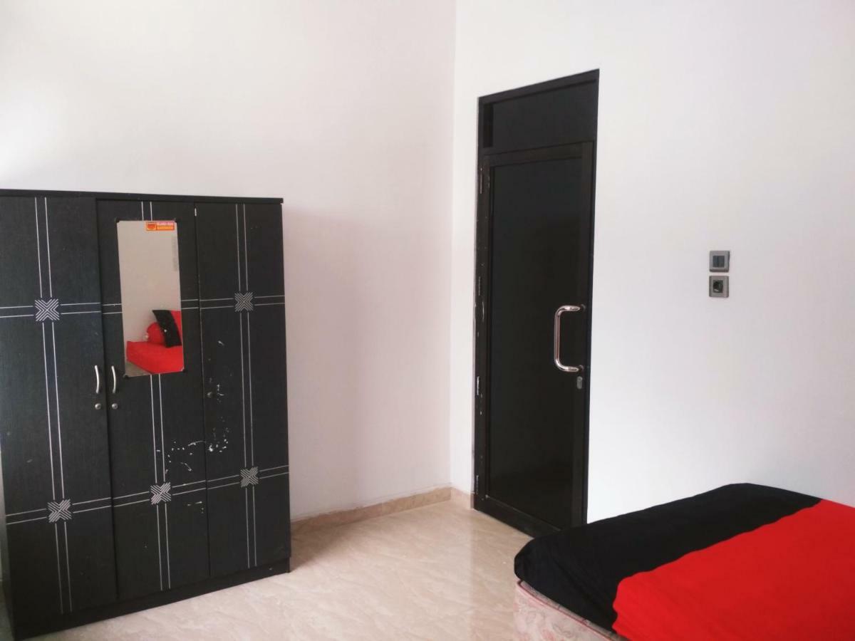 Almira Homestay Jambi Extérieur photo